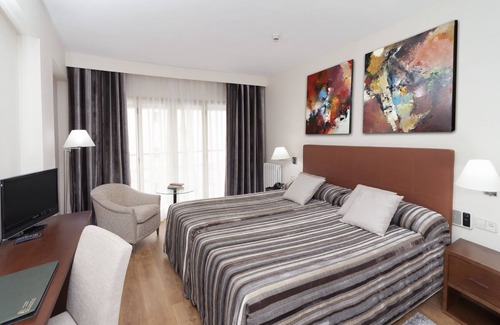 Moncloa - Arguelles Hotel | APARTAHOTEL ROSALES