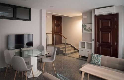 San Lorenzo de El Escorial Apartamento | Apartamento en Centro Histórico con patio Romano