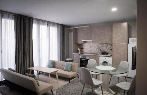 San Lorenzo de El Escorial Apartamento | Apartamento en Centro Histórico con patio Romano