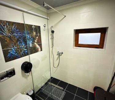 Botosani Apartamento | Apartament 1 camera LUX situat la parter in complex ApartHotel Botosani 2