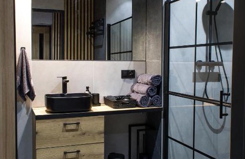 Nysa Apartamento | Apartament Black Loft