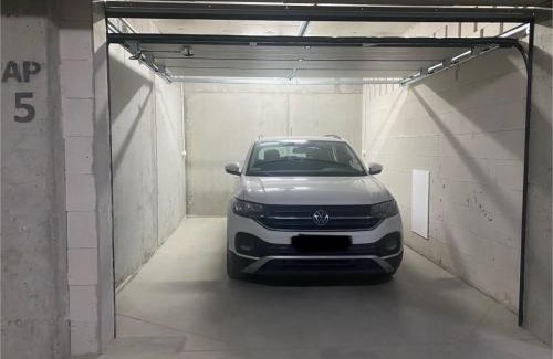 Gorzow Wielkopolski Apartamento | Apartament Dekerta garaż, duży taras, smart tv