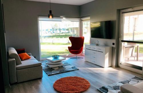 Wilkasy Apartamento | APARTAMENT ELEGANCE ORANGE w Nautica Resort