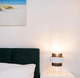 Pobierowo Apartamento | Apartament Golden Mirror z basenami, strefą saun,jacuzzi W CENIE!- Pinea Apartments Pobierowo-SANNEL Apartments for rent