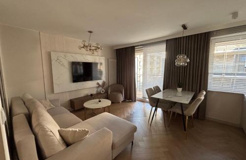 Kielce Apartamento | Apartament Kaszmir - garaż podziemny, duży taras, dostęp 24h