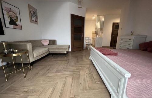 Ludzmierz Apartamento | Apartament KOLEJOVA 20 z oddzielną sypialnią - idealny dla rodzin lub grupy znajomych