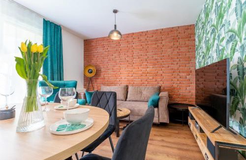 Bierutowice Apartamento | Apartament Lucky 7 z tarasem i widokiem na Śnieżkę, obok aquaparku, blisko do Wang by Apartamenty w Karkonoszach