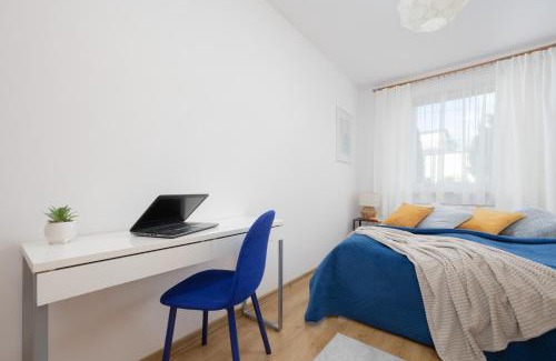 Piaseczno Apartamento | Apartament na Parterze z Parkingiem i Biurkiem do Pracy Zdalnej w Piasecznie by Noclegi Renters