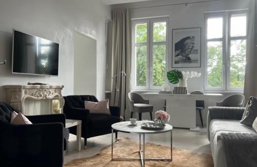 Bialystok Apartamento | APARTAMENT PARYSKI, Centrum Słupsk