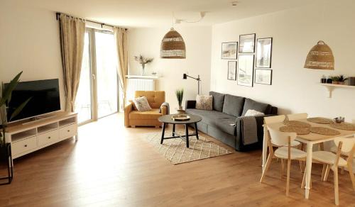 Pobierowo Apartamento | Apartament Pinea 410 Pobierowo przy plaży bezpłatny dostęp do basenu i saun 100m od głównej promenady, bezpłatny strzeżony parking!