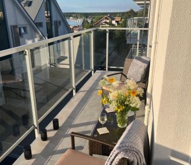 Charzykowy Apartamento | Apartament Słoneczny widok boczny na jezioro