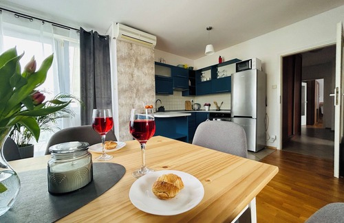 Opole Apartamento | Apartament Słoneczny 2 (VAT invoice) with garage