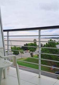Colonia del Sacramento Apartamento | Apartamento en Altos del Virrey con vista al mejor atardecer