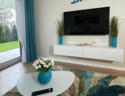 Dzielnica Uzdrowiskowa Apartamento | Apartament Whiteblue Dream 2 Kołobrzeg z ogródkiem & sauna & fitness & bawialnia dla dzieci