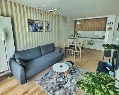 Dzielnica Uzdrowiskowa Apartamento | Apartament Whiteblue Kołobrzeg z dużym ogródkiem - 100 m od plaży! Whiteblue Kolberg Apartment mit großem Garten - 100 m vom Strand entfernt! Whiteblue Kołobrzeg Apartmán s velkou zahradou - 100 m od pláže!