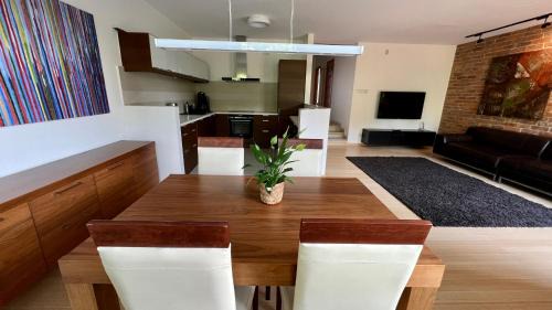 Pradnik Czerwony Apartamento | Apartament Widna