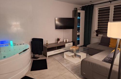 Katowice Apartamento | Apartament z jacuzzi w centrum Katowic