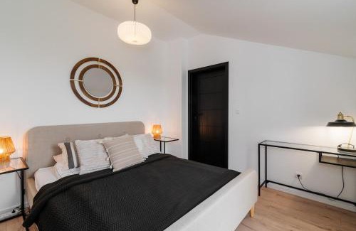 Plock Apartamento | APARTAMENT ZEN winda klimatyzacja dobra energia