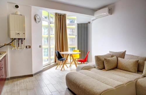 Mamaia-Sat Apartamento | Apartamente Hampton by Alz