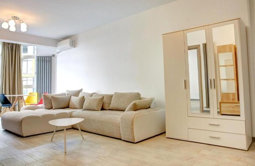 Mamaia-Sat Apartamento | Apartamente Hampton by Alz