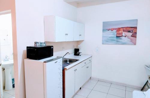 Hermosillo Apartamento | Apartamento 12 con dos camas , a 200 mts del vado del rio , cerca del centro de gobierno , internet de alta velocidad