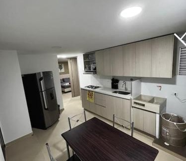 Florida Nueva Apartamento | Apartamento 2BR Parqueadero y Piscina 502