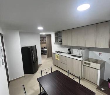 Florida Nueva Apartamento | Apartamento 2BR Parqueadero y Piscina 202