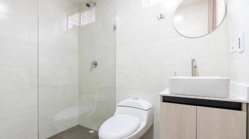 Florida Nueva Apartamento | Apartamento 2BR Parqueadero y Piscina 202