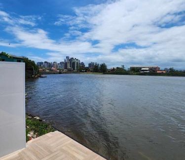 Passo de Torres Apartamento | Apartamento-3 pé na areia, churrasqueira, acesso a lagoa, vista para rio, Torres e serra gaúcha