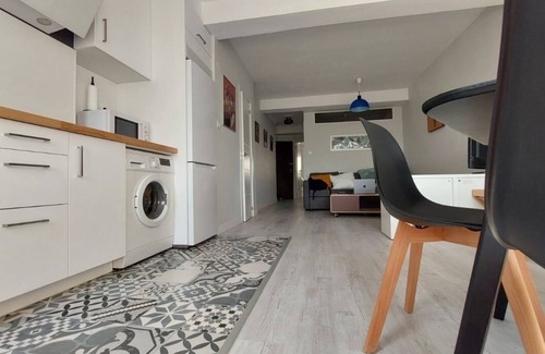 La Coruna Apartamento | Apartamento a 100m de la Playa y De la Torre de Hercules