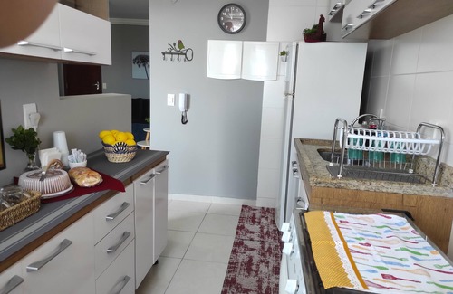 Rio das Ostras Apartamento | Apartamento a 200m da Praia de Costazul, Rio das Ostras, Cidade do Jazz e Blues