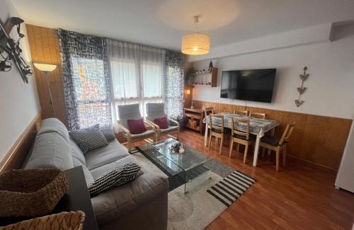 Pas de la Casa Apartamento | Apartamento a pie de Pistas con Parking Privado