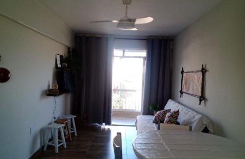 Balneario Paqueta Apartamento | Apartamento a uma quadra da praia