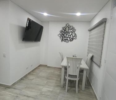 Bogota Apartamento | Apartamento amoblado, Edificio Avanzzare T2-603