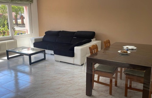 Olot Apartamento | APARTAMENTO AMPLIO, LUMINOSO Y CENTRICO