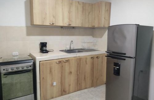 La Dorada Apartamento | Apartamento bonito y amplio!