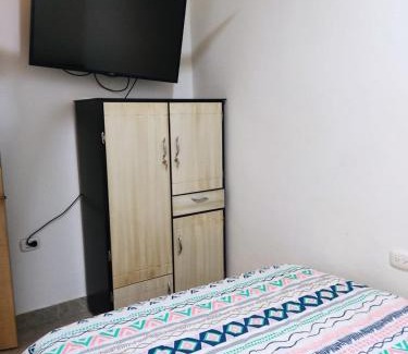 La Dorada Apartamento | Apartamento bonito y amplio!