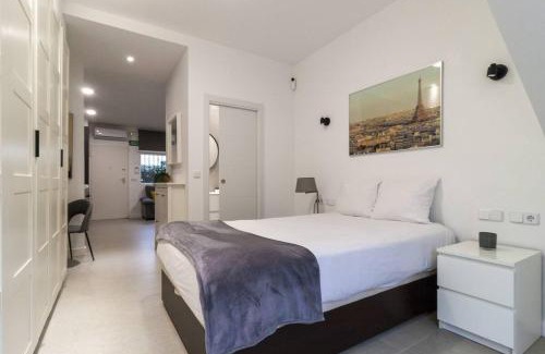 Legazpi Apartamento | Apartamento Bronce by Clabao