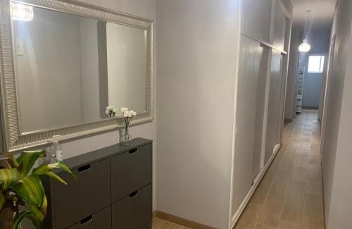 Pontedeume Apartamento | Apartamento céntrico a 1km de la playa.
