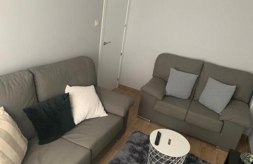 Pontedeume Apartamento | Apartamento céntrico a 1km de la playa.