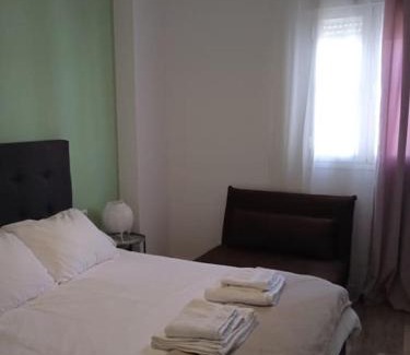 Huelva Apartamento | Apartamento céntrico con terraza y parking
