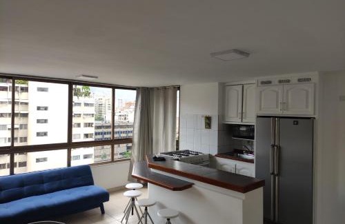 Chacao Apartamento | Apartamento cerca del Boulevard de Sabana Grande y zona comercial