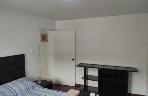 Chacao Apartamento | Apartamento cerca del Boulevard de Sabana Grande y zona comercial