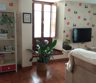 Figueras (Castropol) Apartamento | Apartamento Cine Colón