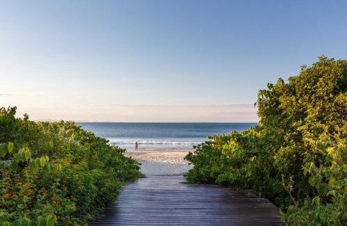 Lagoinha Apartamento | Apartamento com 4 suítes pé na areia
