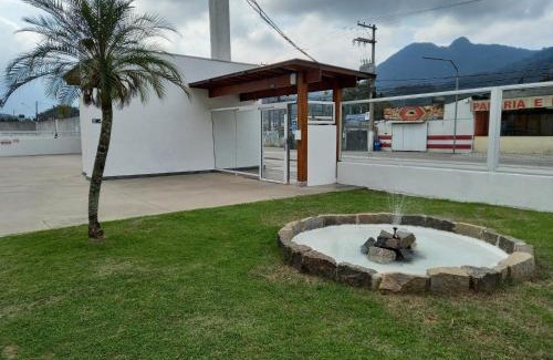 Ipiranguinha Apartamento | Apartamento com piscina em Ubatuba-SP