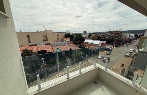 Barreiras Apartamento | Apartamento com suíte e varanda no centro