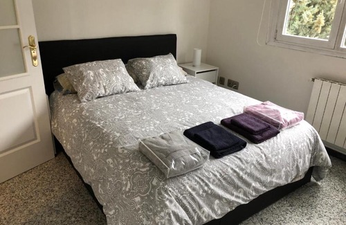 El Plantio Apartamento | Apartamento con 5 Dormitorios en Madrid