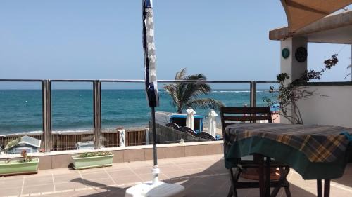 Puerto Lajas Apartamento | Apartamento con encanto en la playa frente al mar "Posada Rent House"
