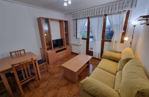 Medina De Pomar Apartamento | Apartamento con piscina privada No mascotas